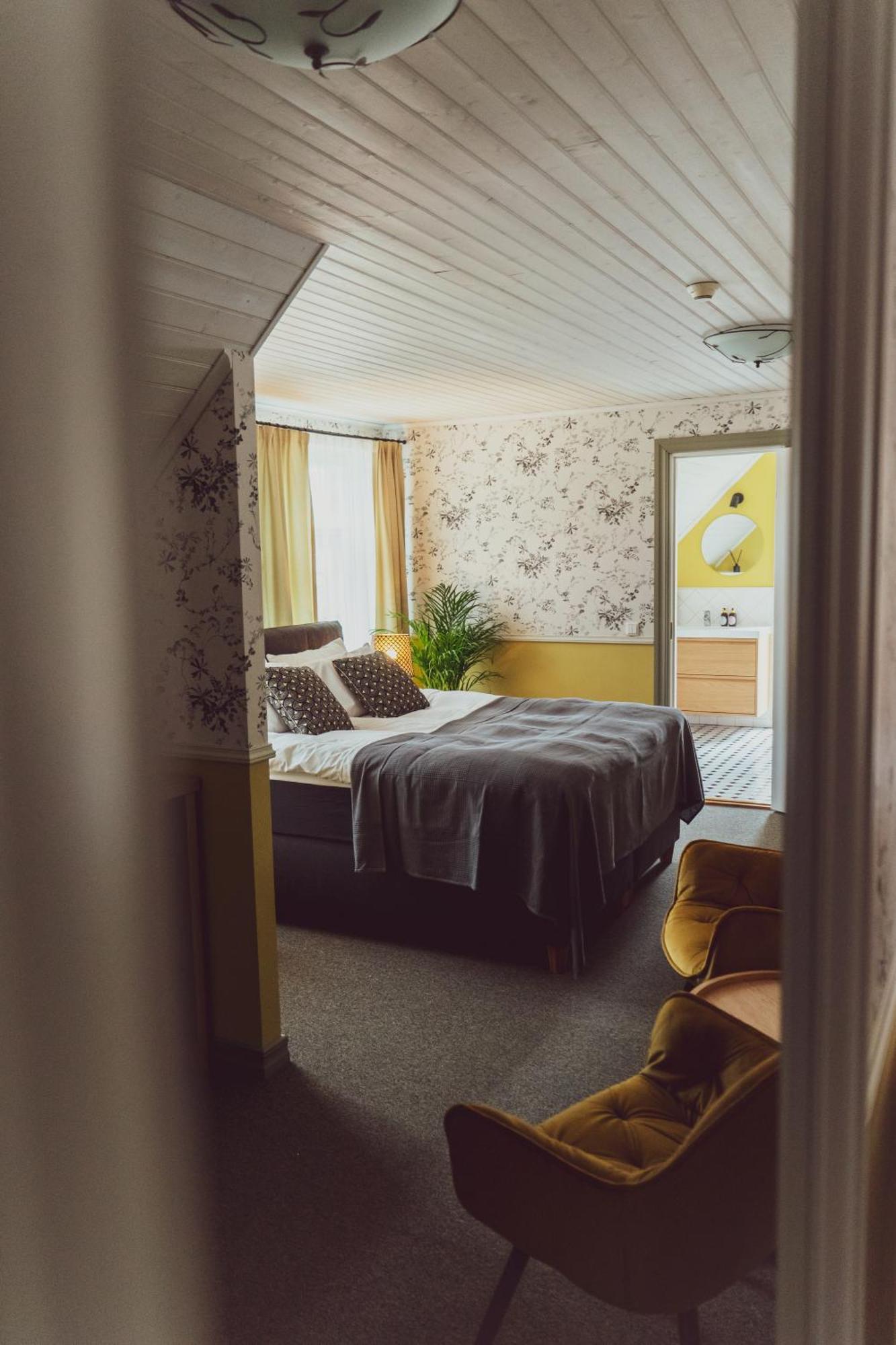 Vanalinna Boutique Hotel Kuressaare Exterior foto